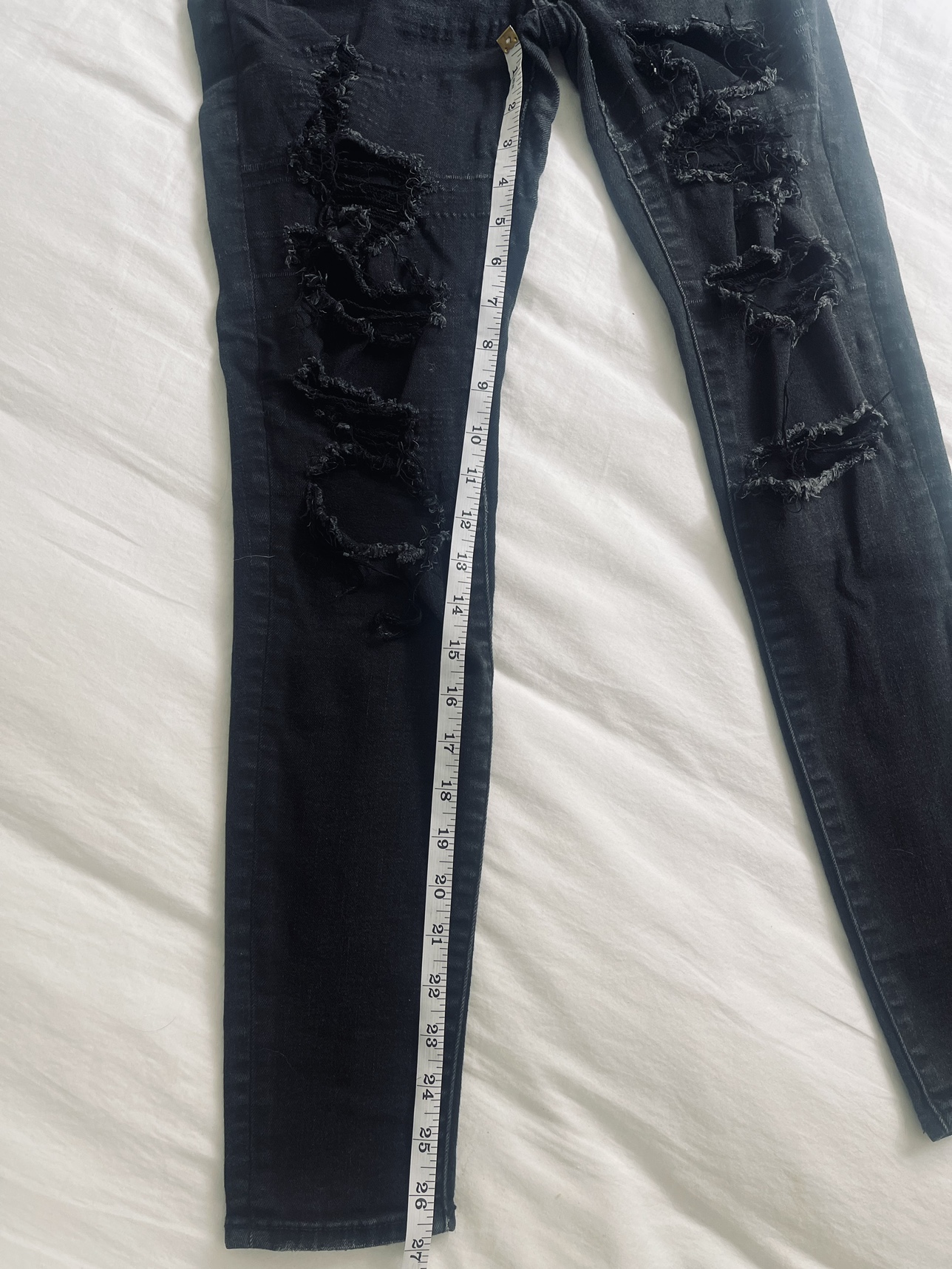 Black American Eagle ripped up jeans - photo 2