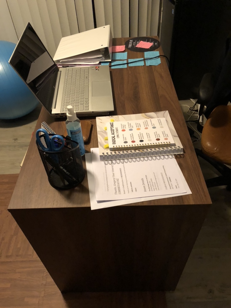 Structube Desk image indicator(3)