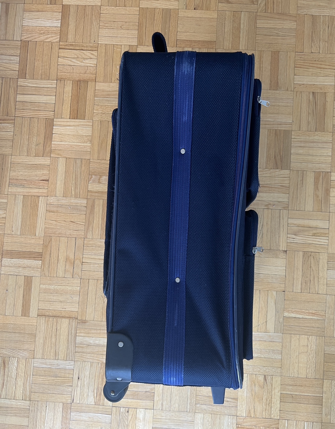 Suitcase - Navy Blue image indicator(4)