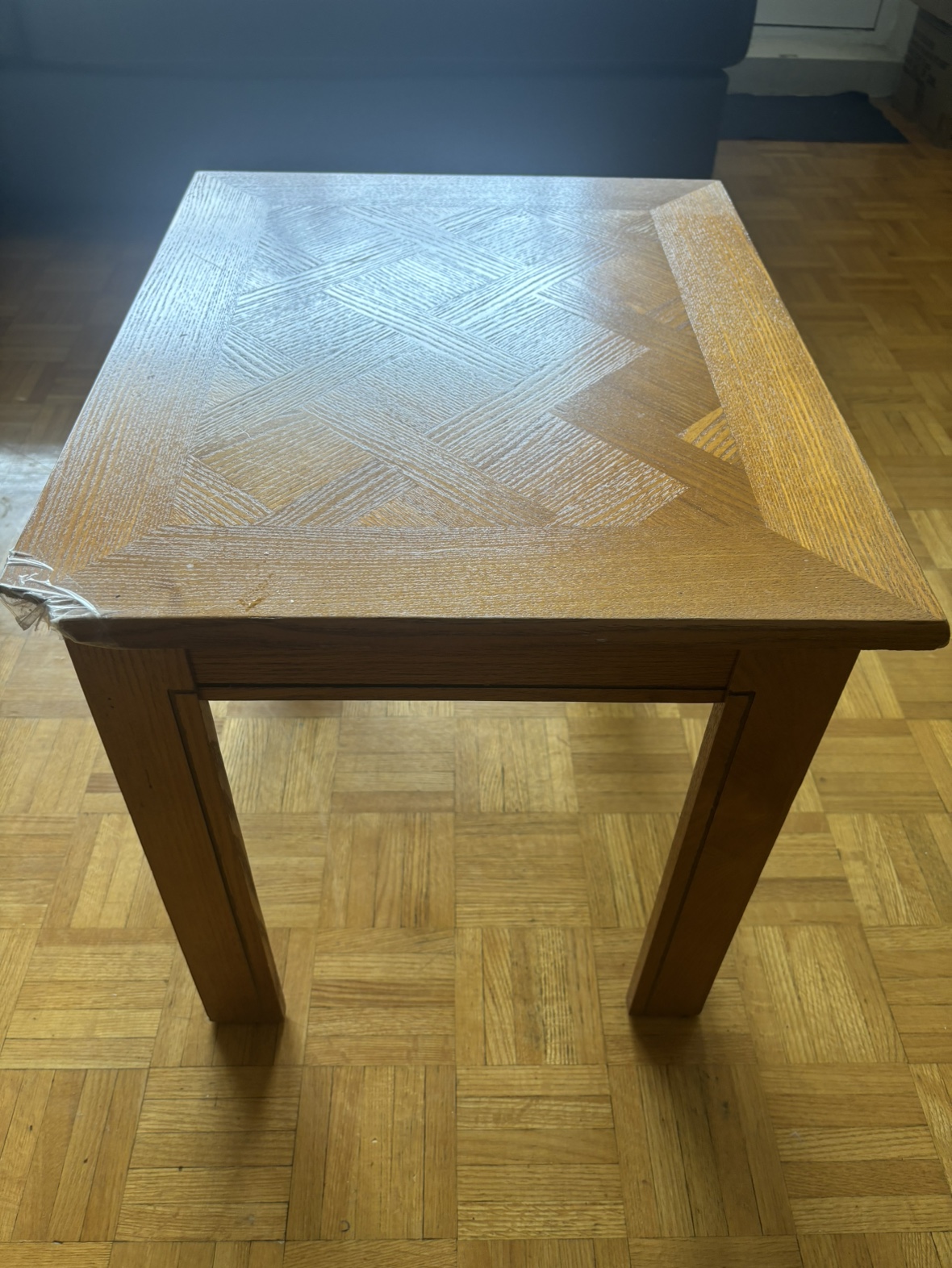 Wooden end table - photo 2