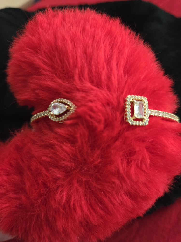 gold open bangle new ✨️ image indicator(4)