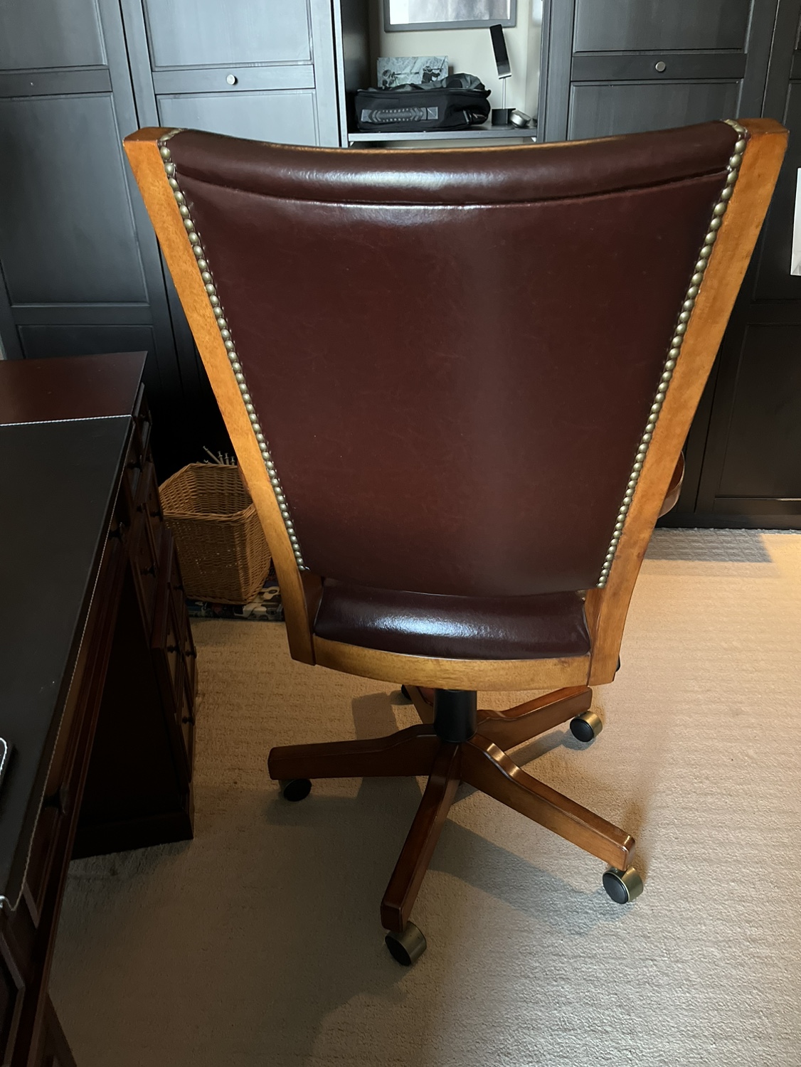 Executive Office Chair - photo 3