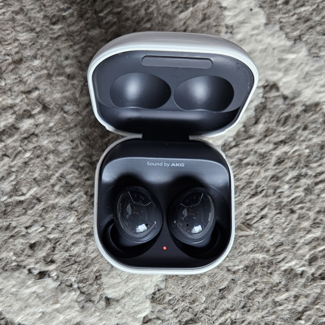 Samsung Galaxy Buds 2 - Used + Good Condition + Original Package - photo 2