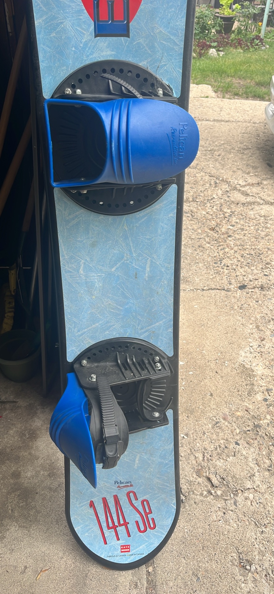 Gently used Snowboard - photo 2