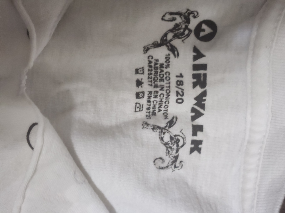 Airwalk Skull Tank Top image indicator(3)