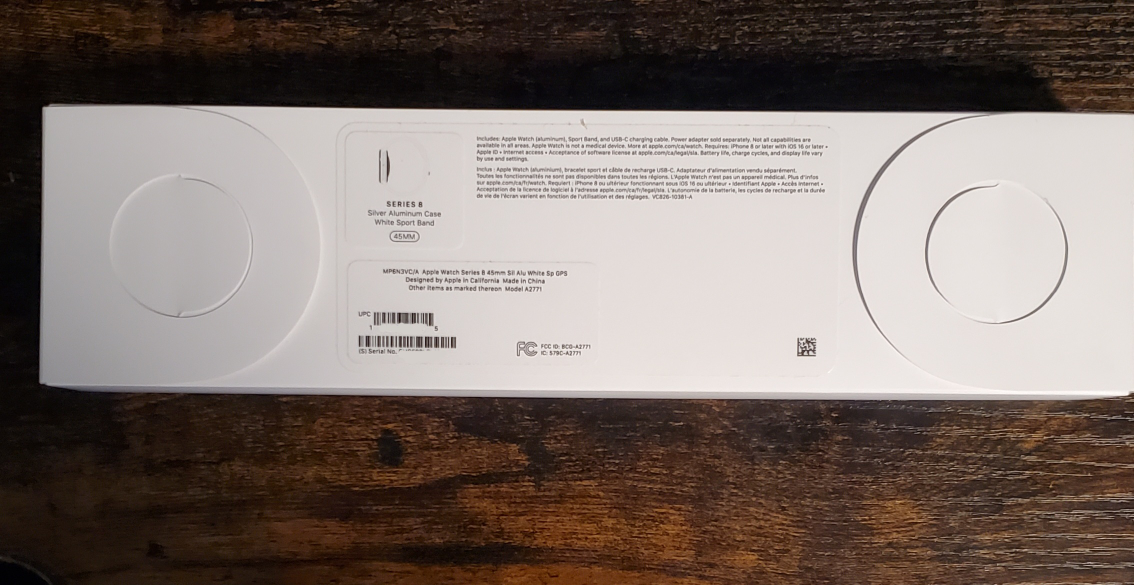 Apple Watch Series 8 (GPS) 45mm Silver Case with White Band image indicator(3)