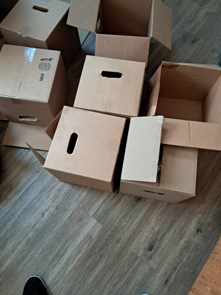 Boxes for sale - photo 5
