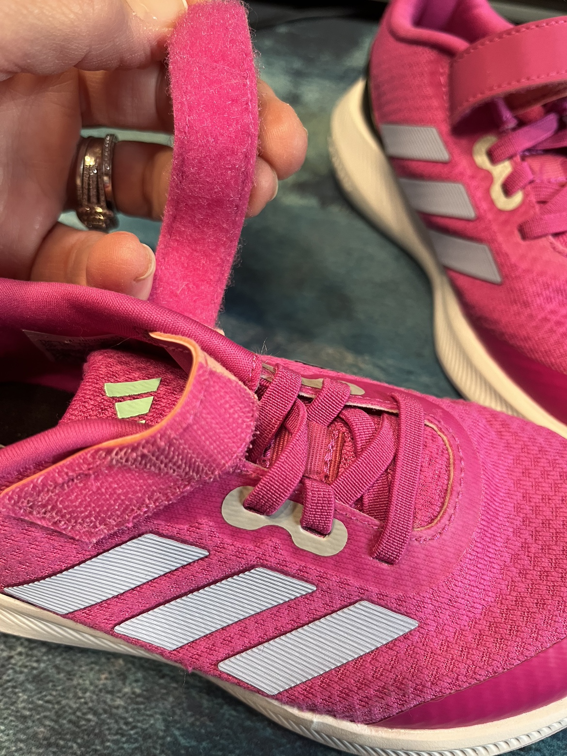 Adidas Runners - Girls size 12 - photo 5