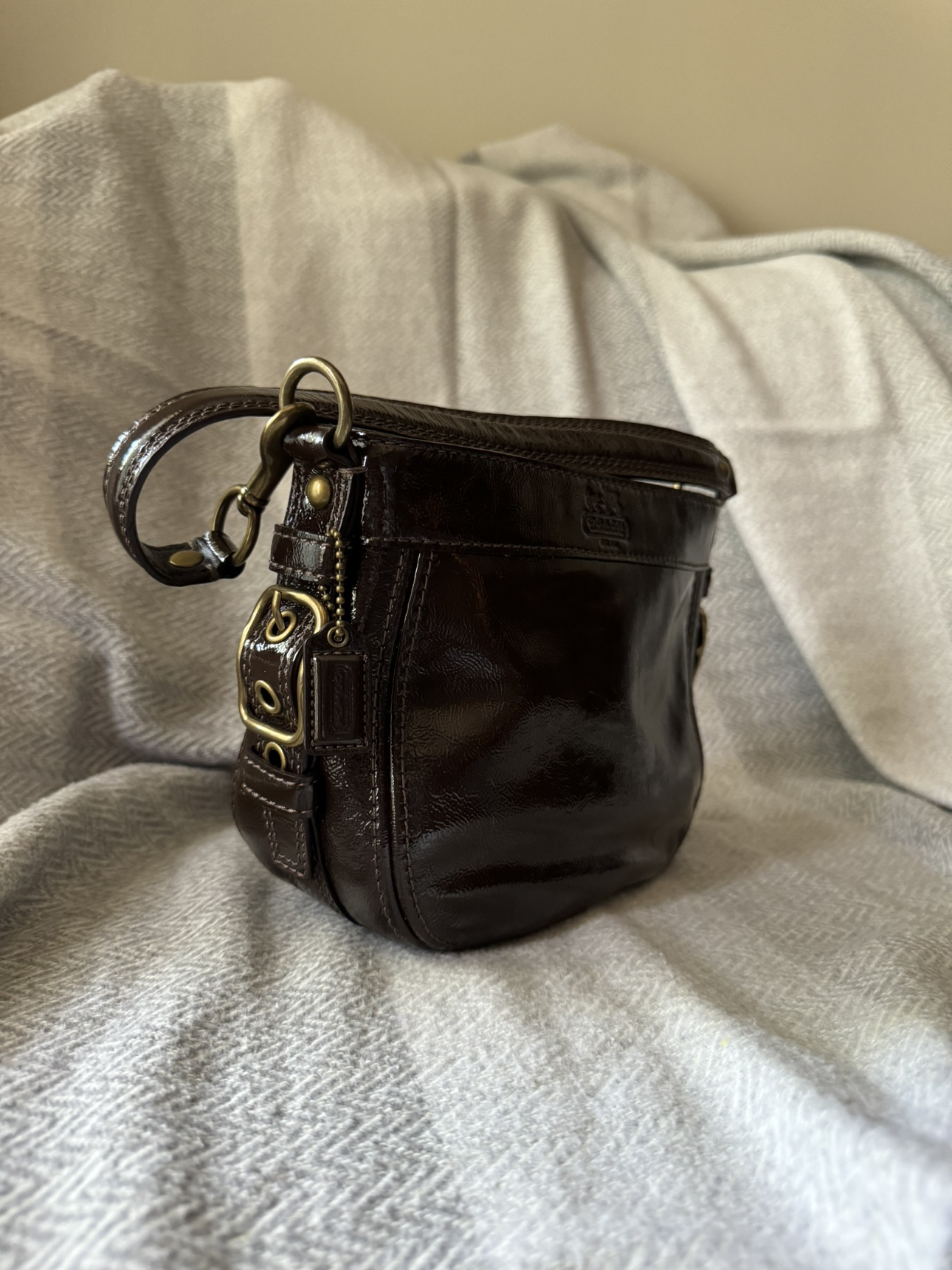 Coach Patent Leather Zoe Hobo Bag - photo 2