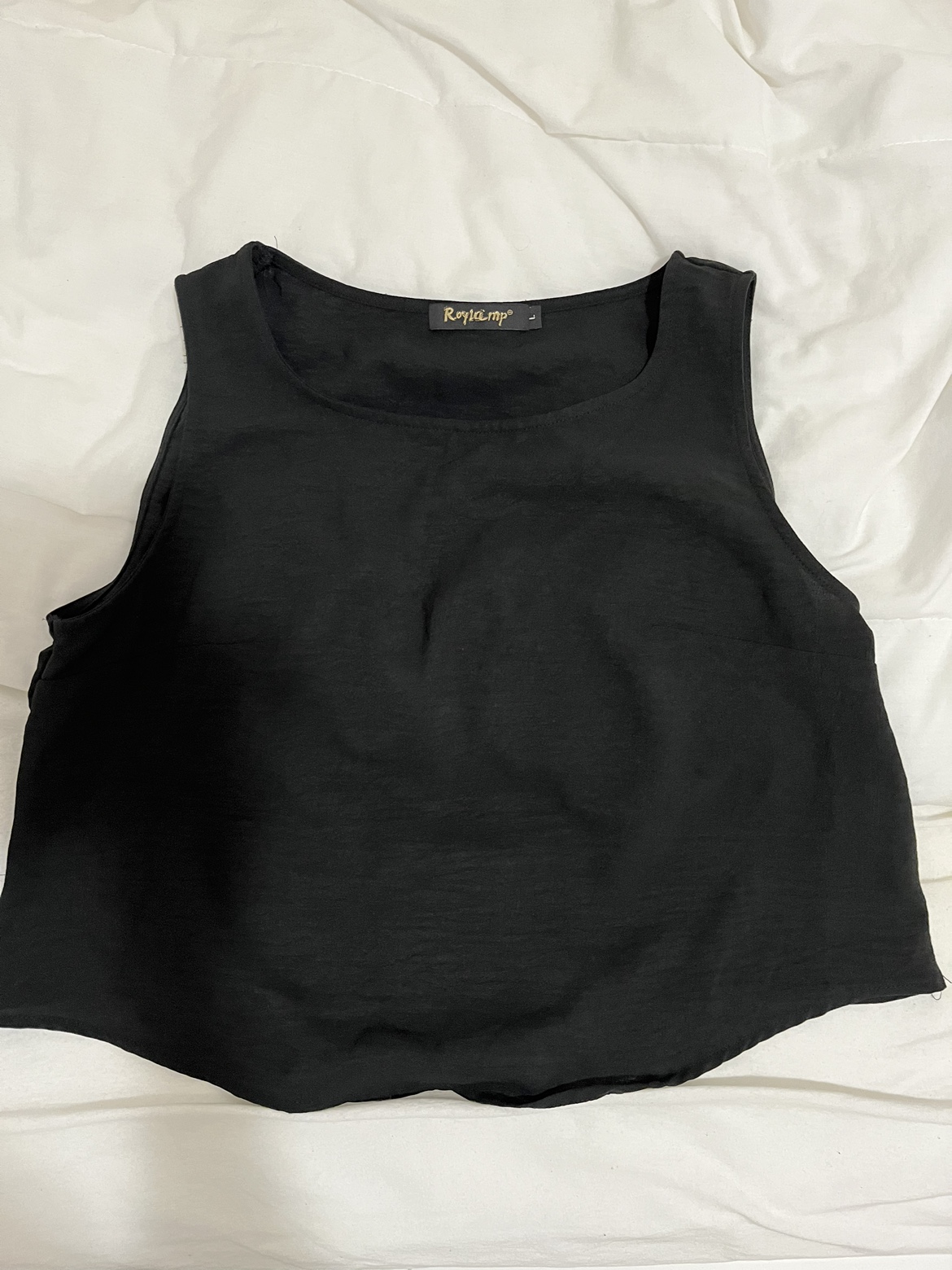 Royla.mp Black Crop Top