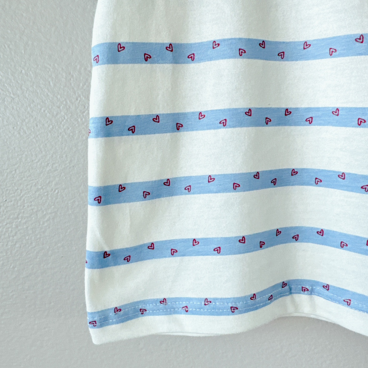 Striped and Heart Print Baby T-Shirt New with tags! image indicator(4)