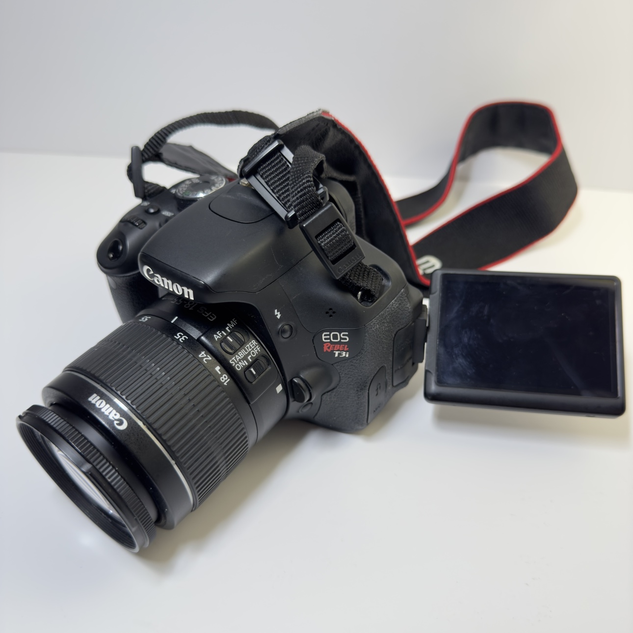 Canon EOS Rebel T3i Camera with with 18 55 mm lens thumbnail