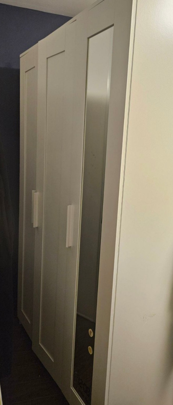 IKEA White Wardrobe with Mirror - photo 5