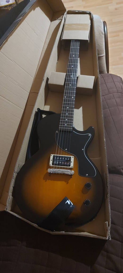 Rocksmith XBOX 360 Guitar game with Guitar Bundle image indicator(3)