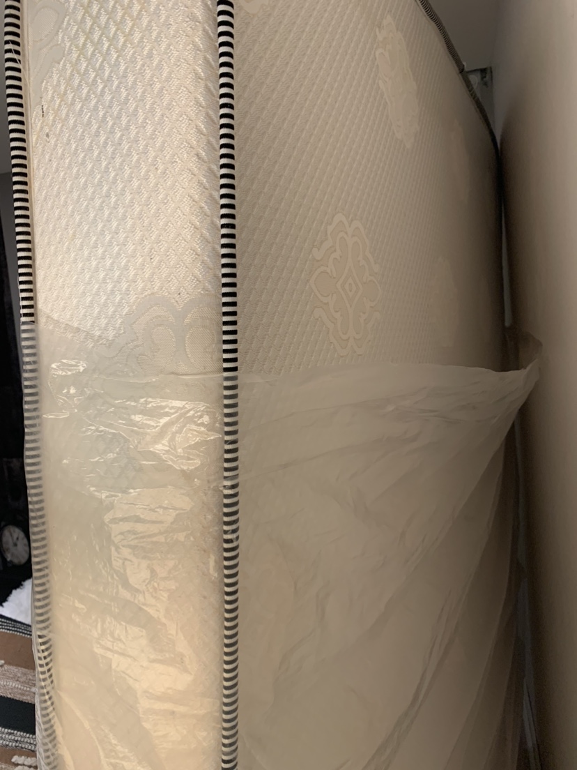 Free Double Mattress Clean/Good Condition - photo 2