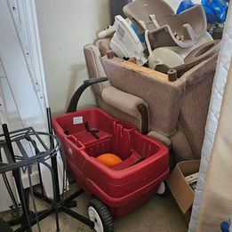 First Steps Red Wagon image indicator(2)