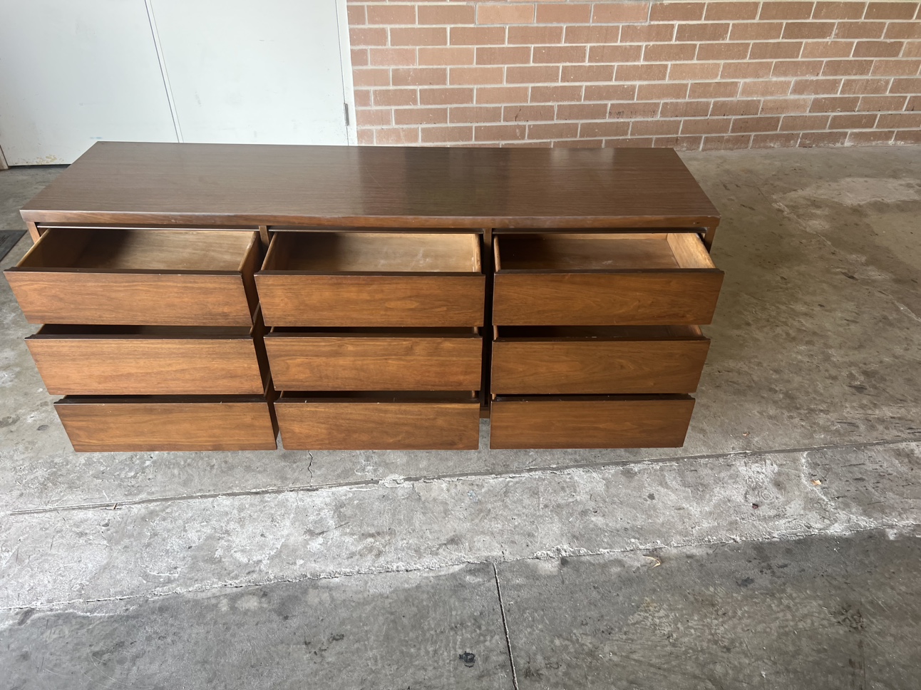 Mid Century Modern Dresser - photo 5