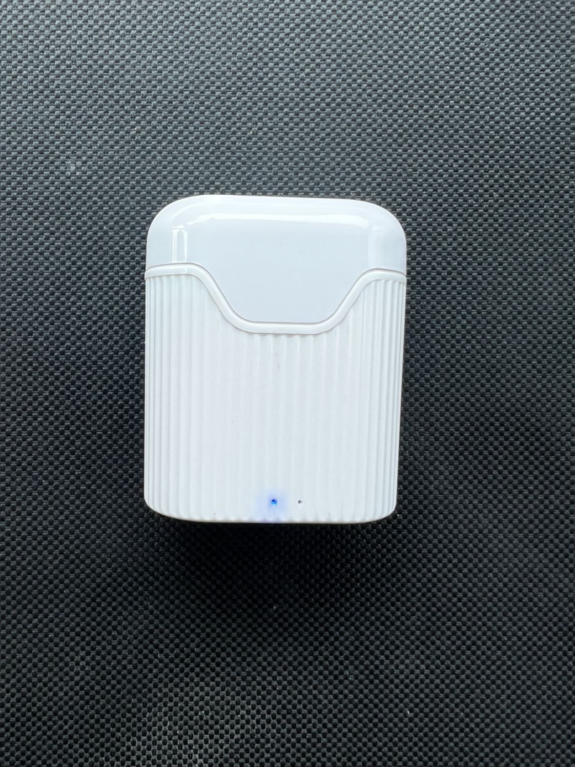 Wireless Bluetooth Earbuds thumbnail