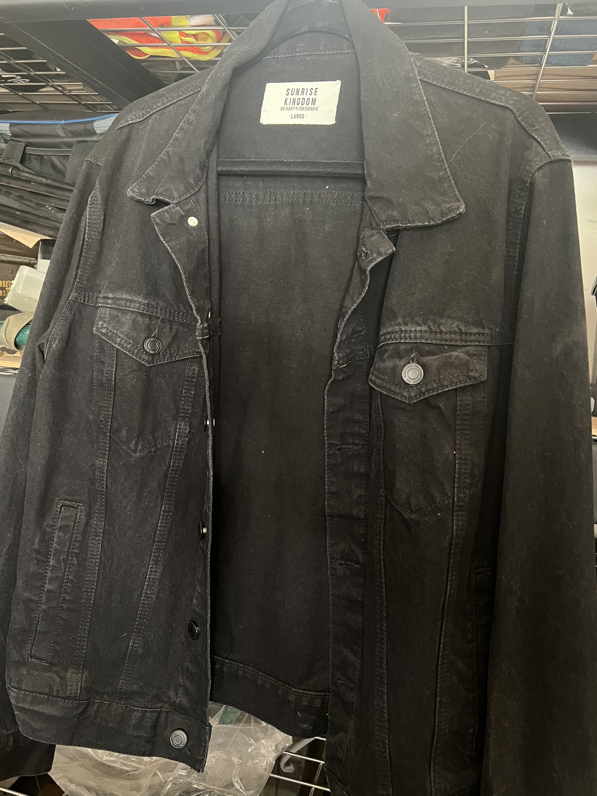 Men’s Large Black Denim Jacket image indicator(2)