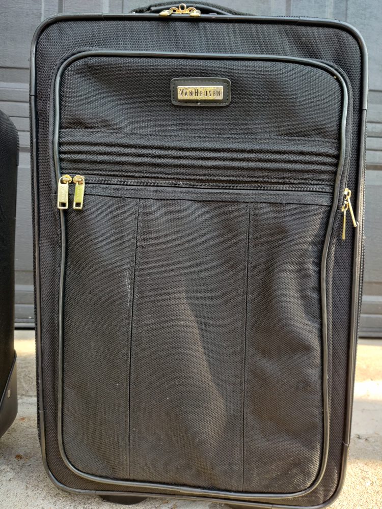 SwissGear and Van Heusen Luggage Set - photo 3