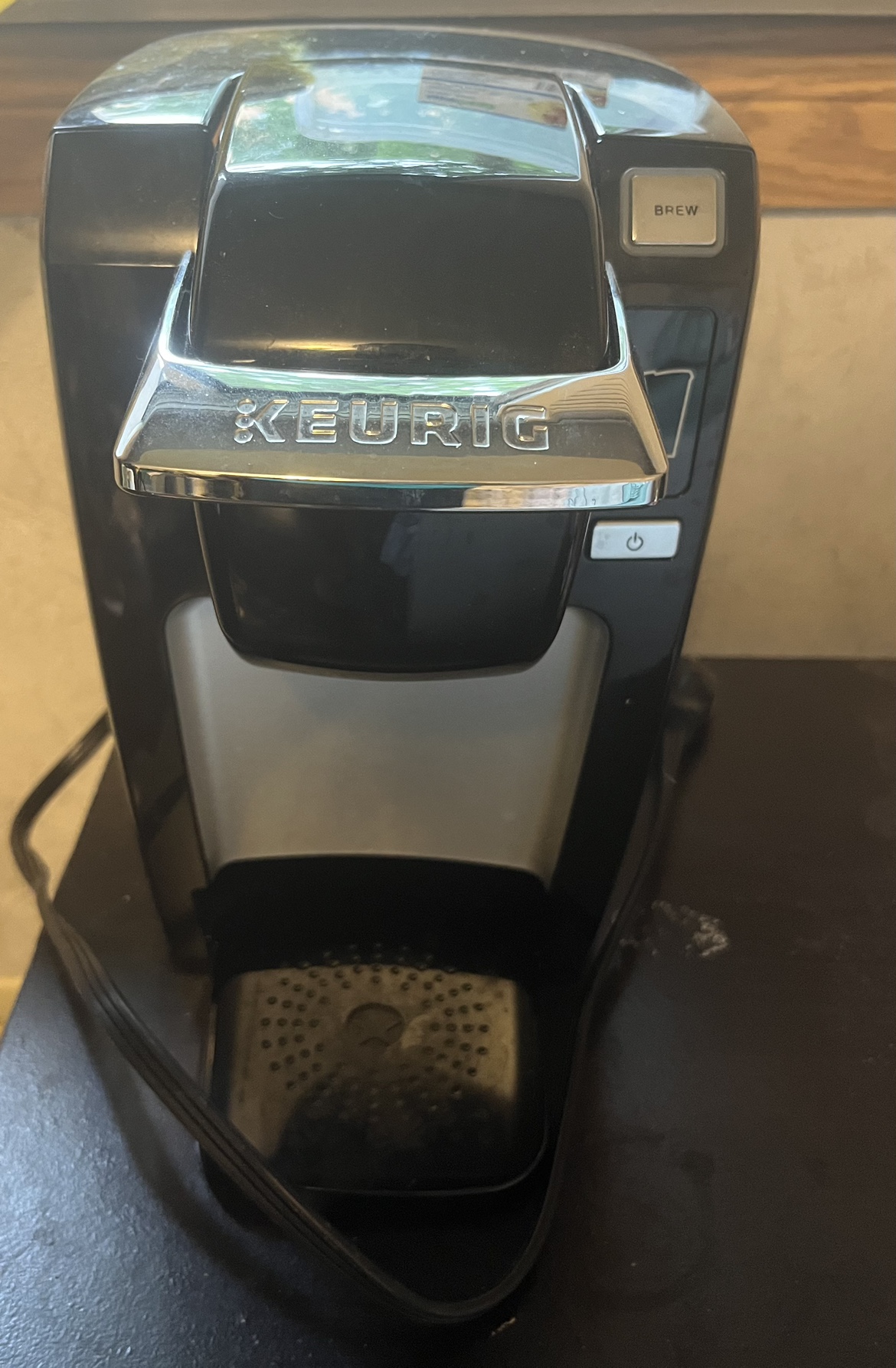Keurig Coffee Maker and pods thumbnail