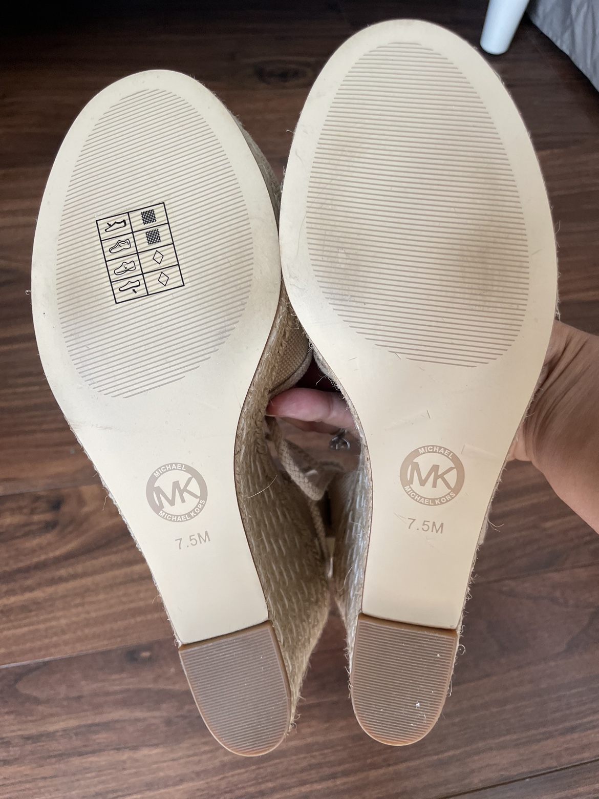 Michael Kors beige/nude wedge shoes image indicator(5)