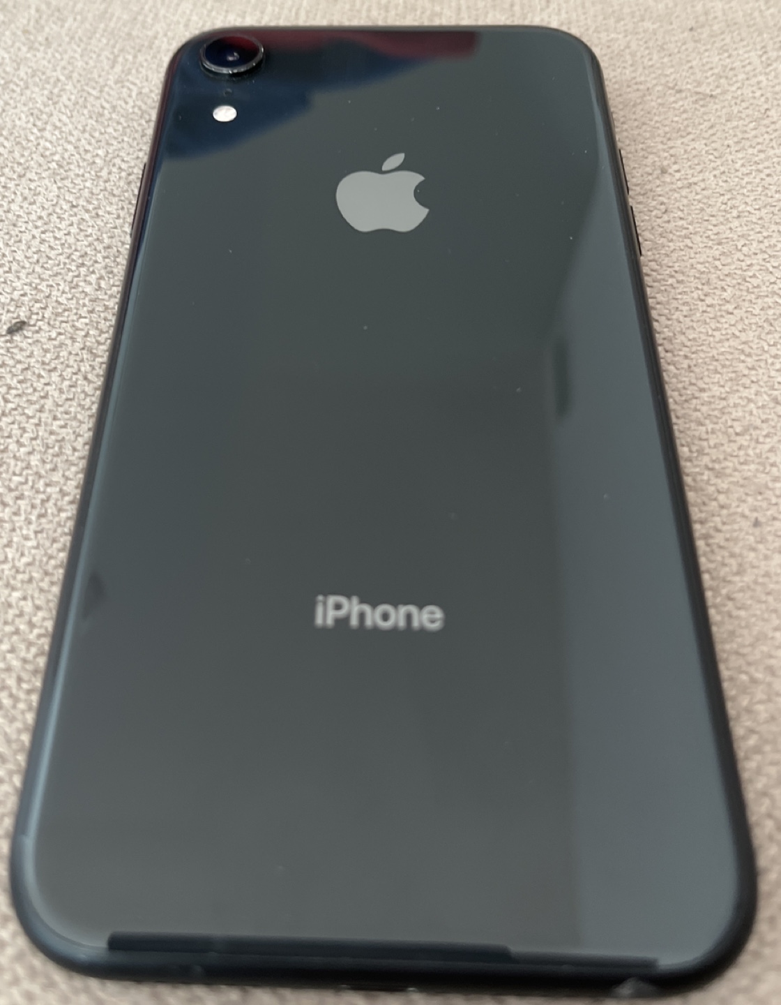 iPhone XR - Very Good Condition - photo 3
