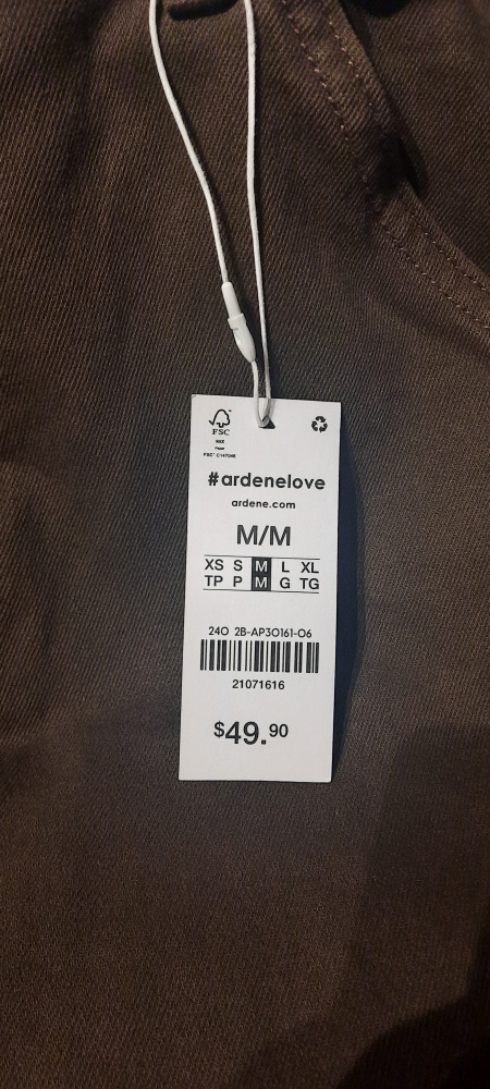 Brand New Women's Medium Ardene High Rise Mom Jeans image indicator(3)