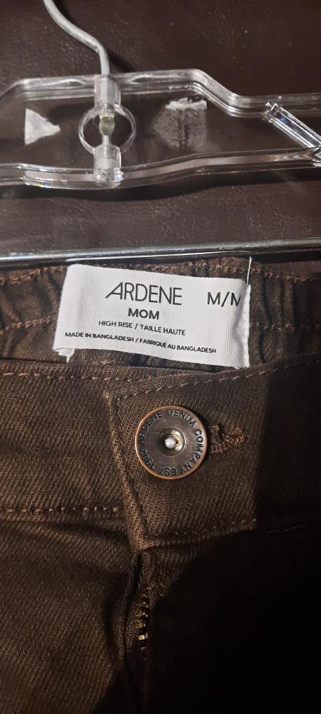 Brand New Women's Medium Ardene High Rise Mom Jeans image indicator(4)