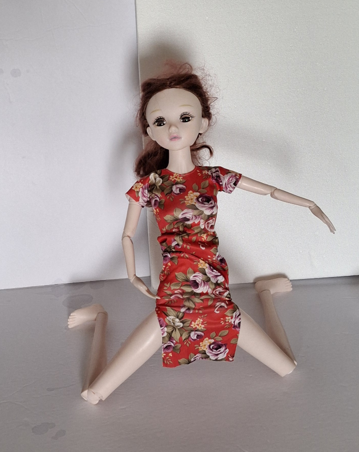 2 Tall 27" moving arms Barbie Dolls image indicator(6)