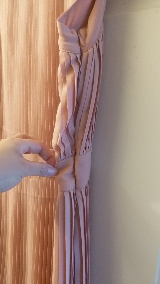 Pink Pleated Dress image indicator(4)