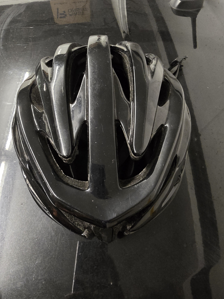 Black Bicycle Helmet - photo 3