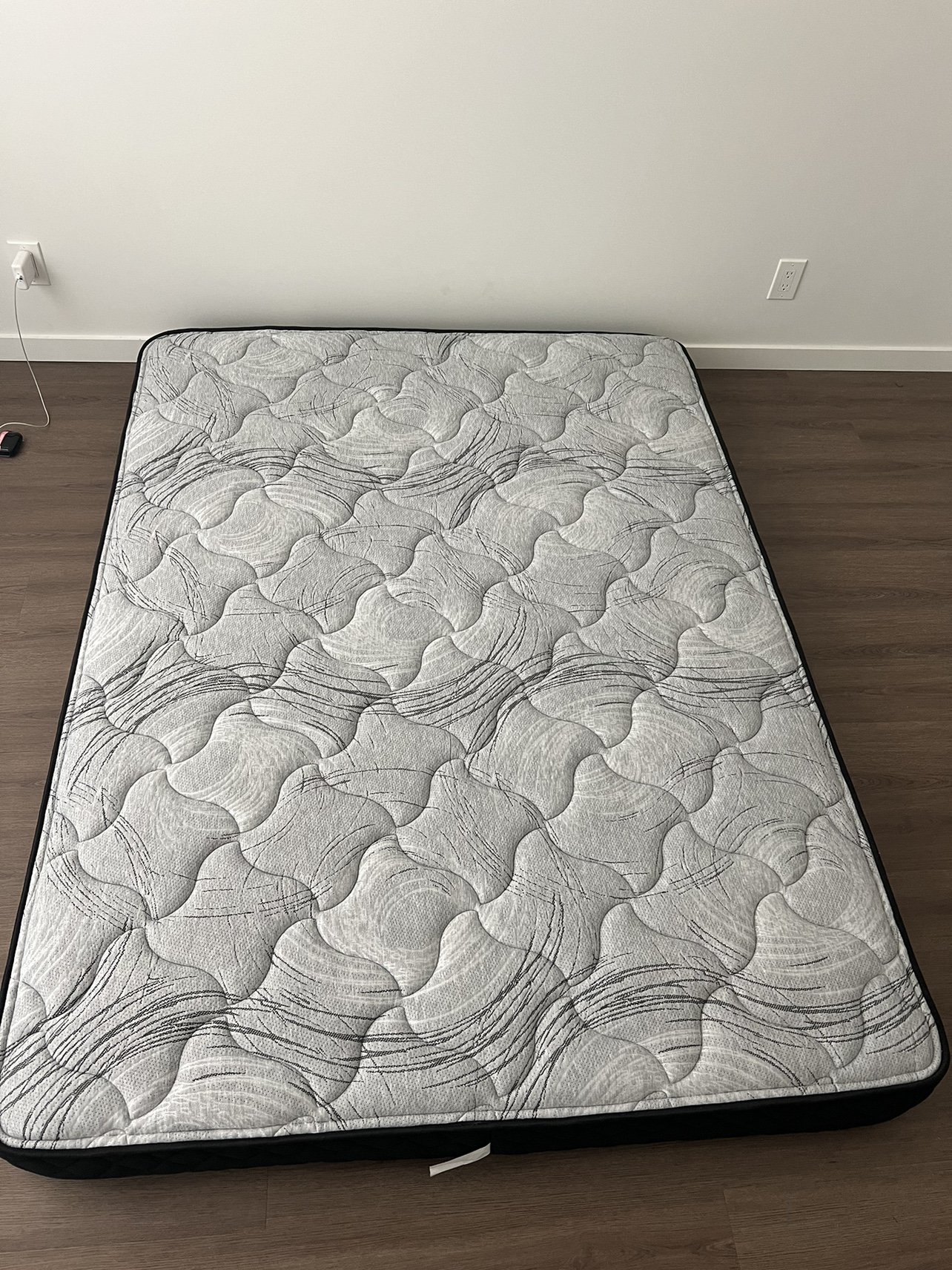 Queen Mattress thumbnail