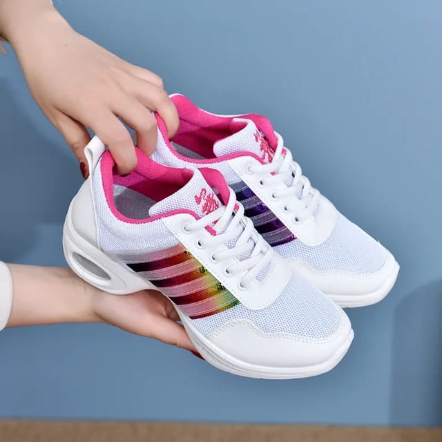 New Modern sneakers - Size 8.5 image indicator(3)
