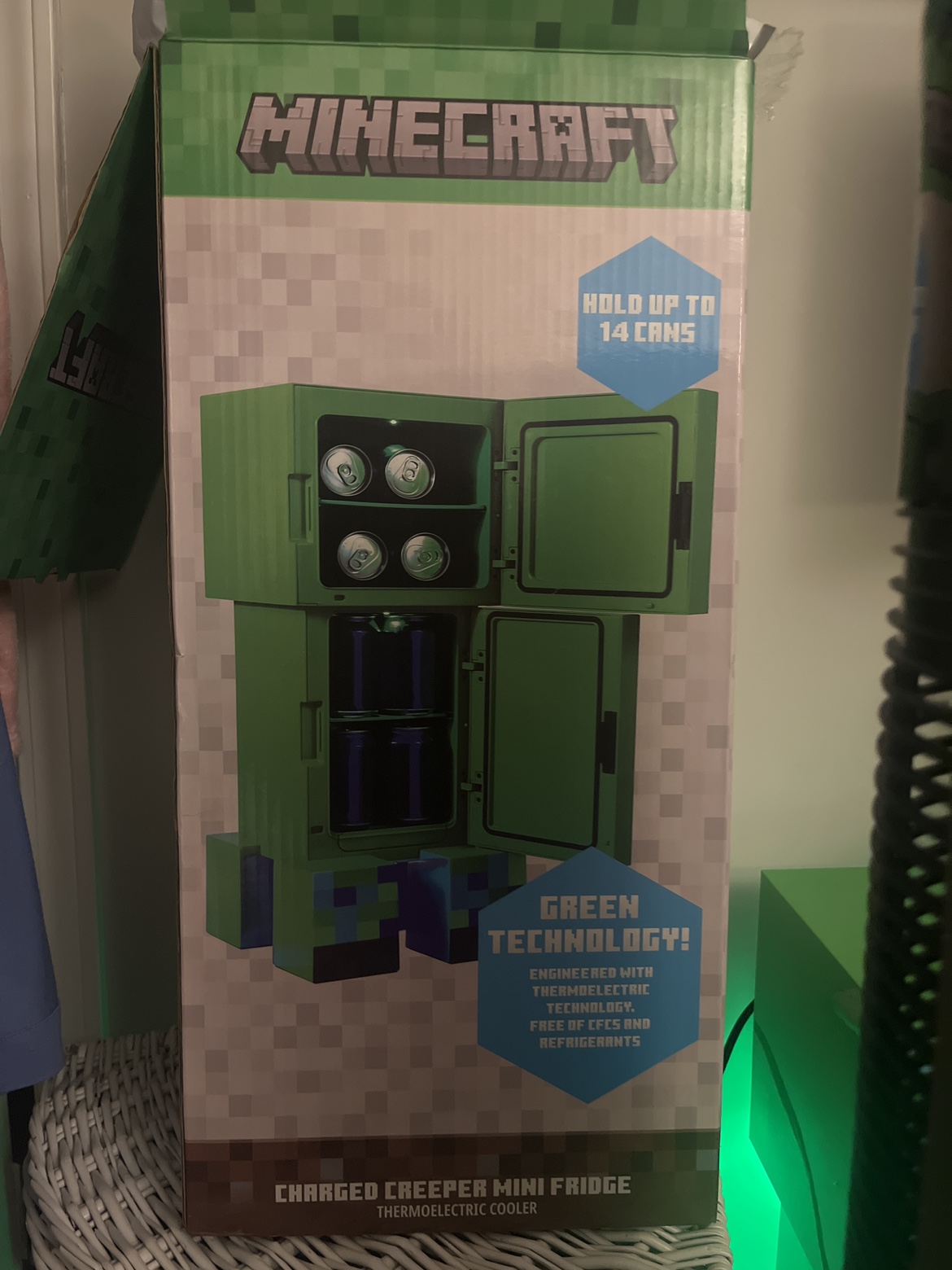 Minecraft Creeper Mini Fridge - photo 4