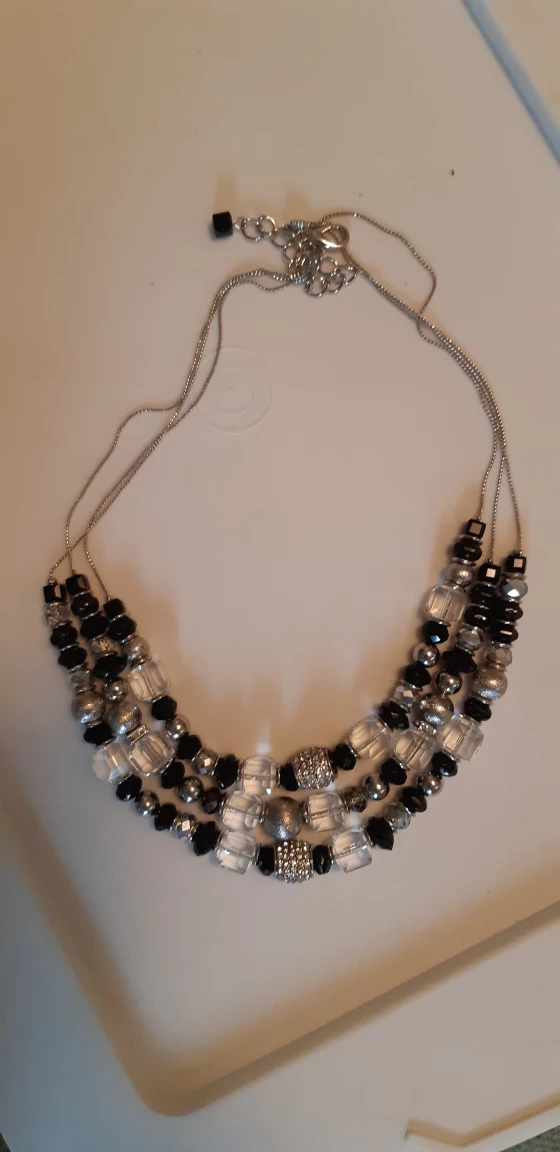 3-strand necklace thumbnail