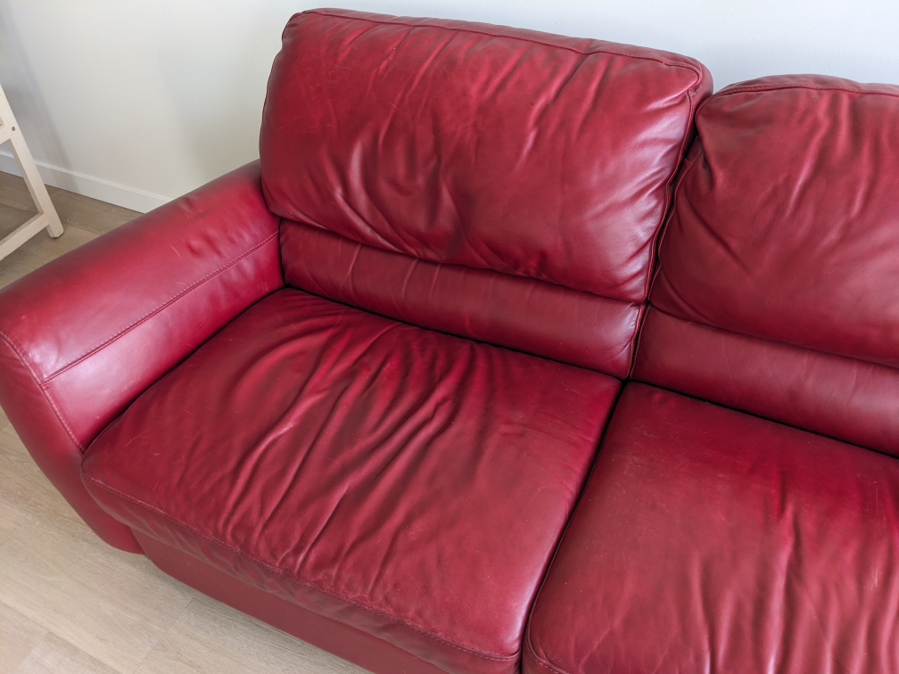 Red leather reclining couch - photo 2