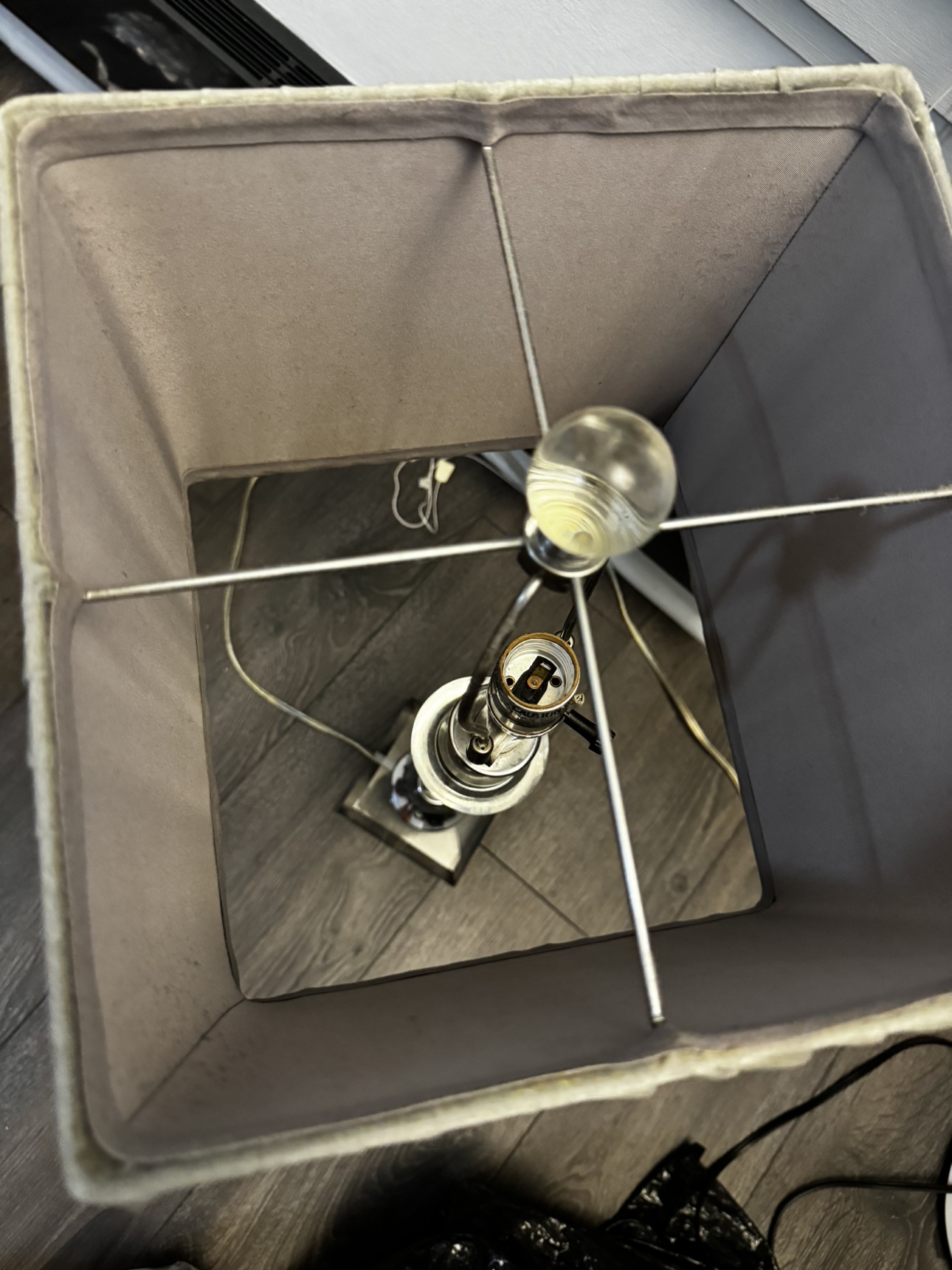 Bed Lamp - photo 2