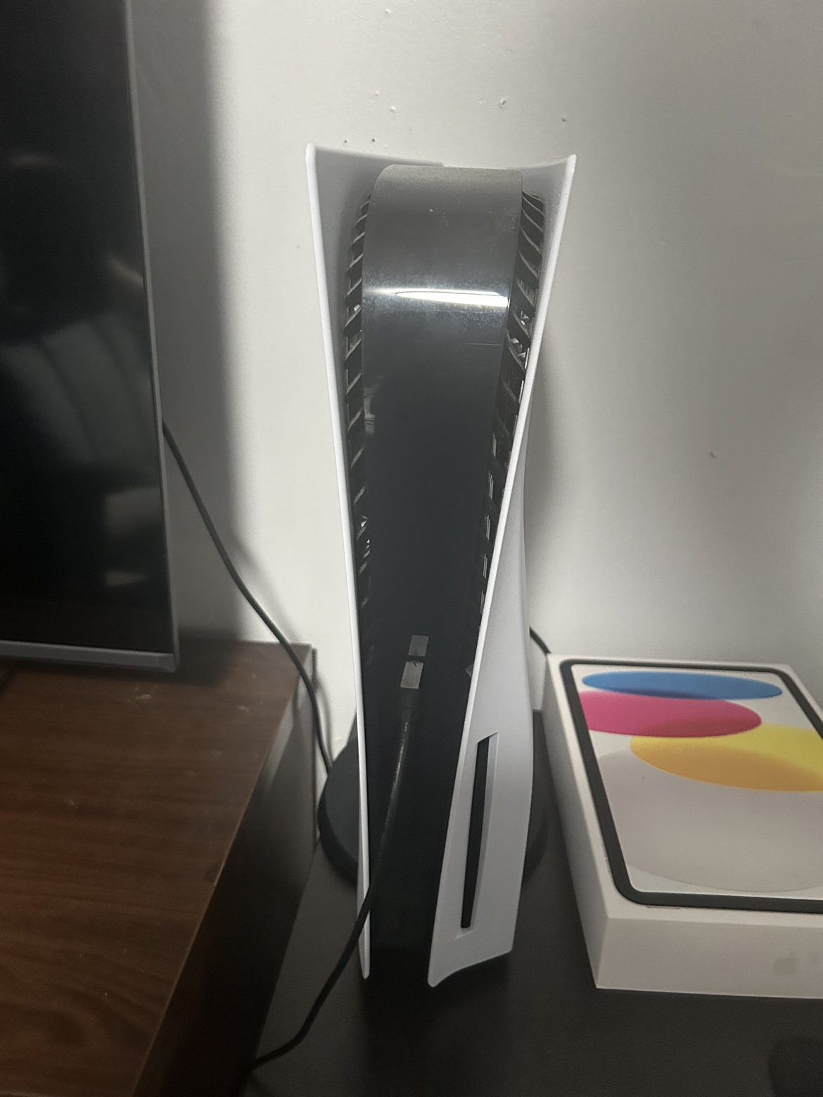 PS5 Disc Version - Like New - photo 3