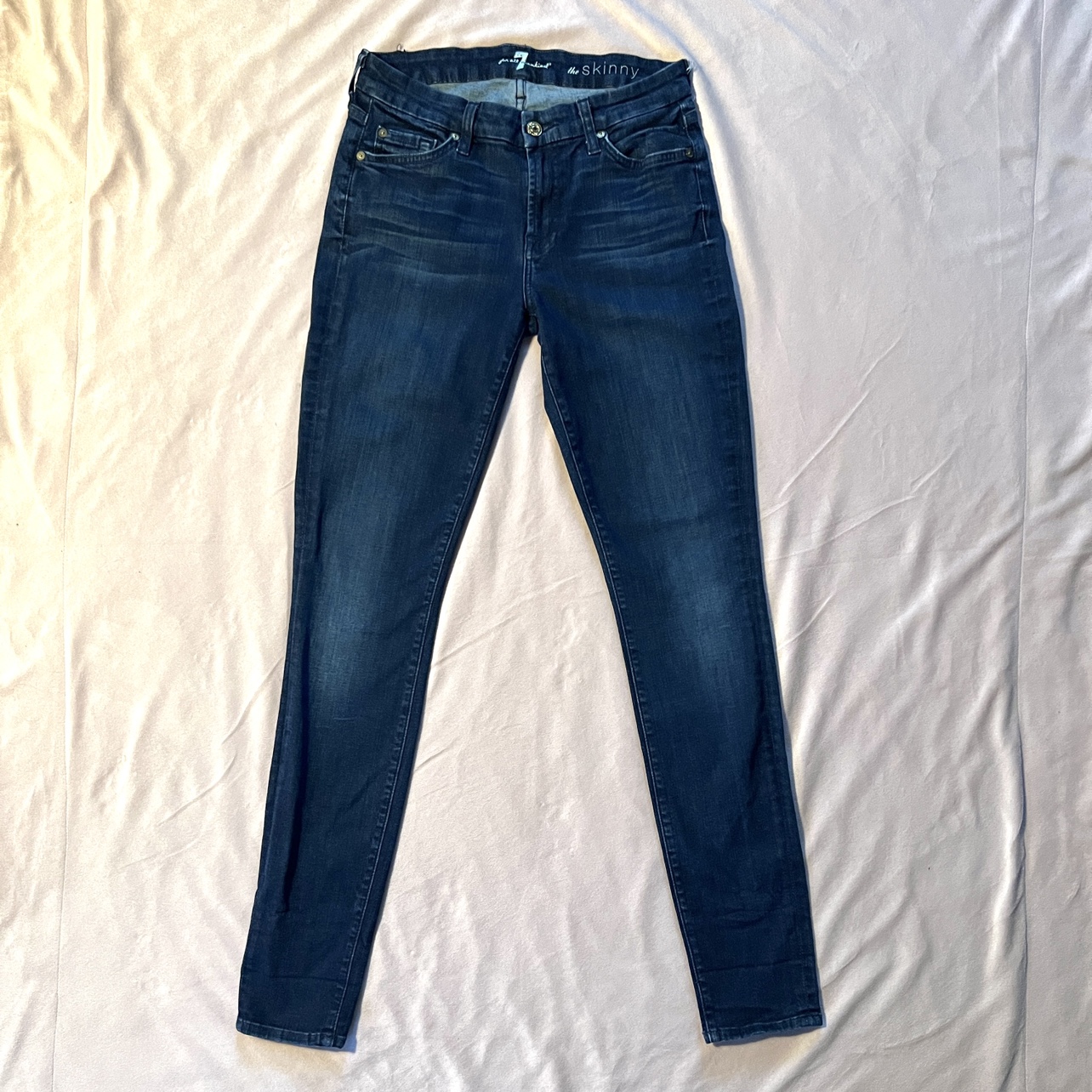 7 For All Mankind Skinny Jeans Size 27 image indicator(2)