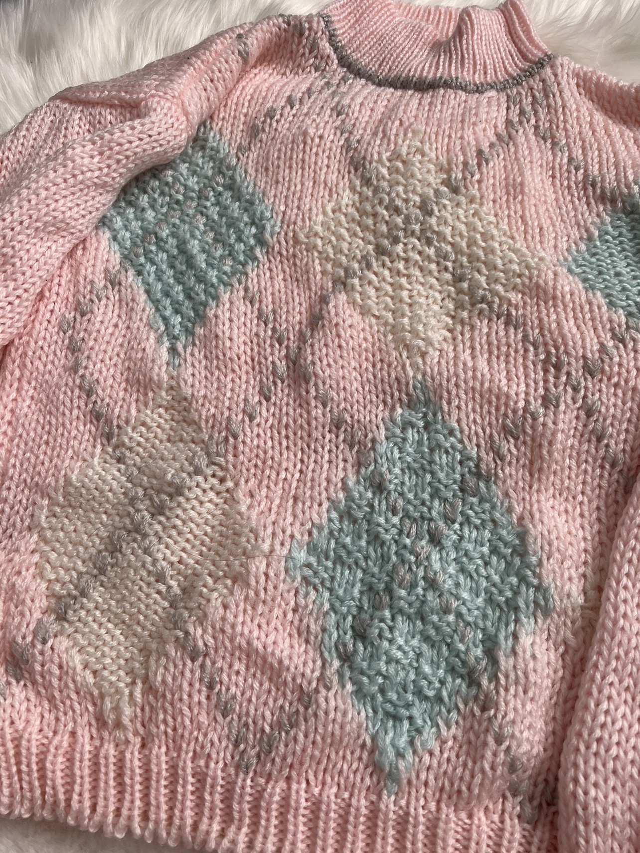 Pink Argyle Sweater image indicator(4)