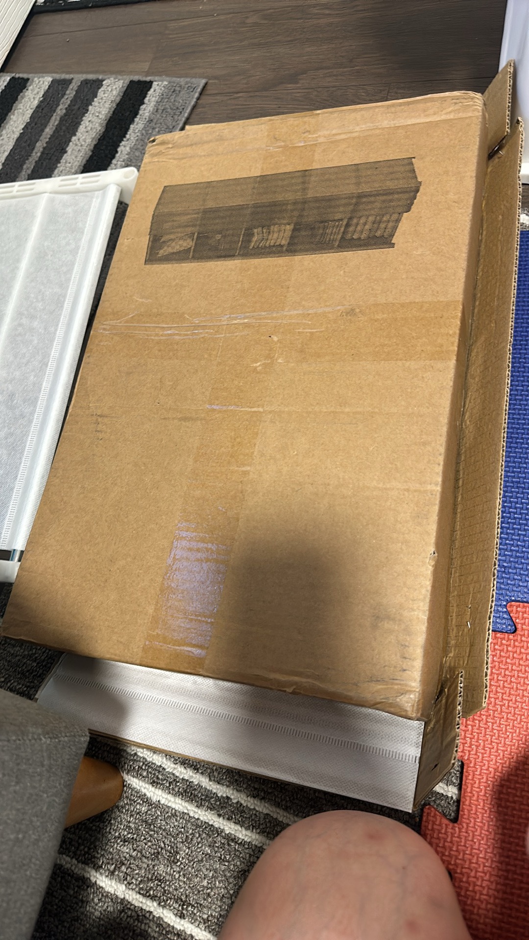 LIGHTWEIGHT STORAGE SHELF OR BOOK SHELF, NEW image indicator(3)