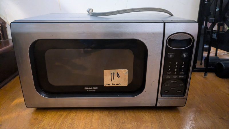 Microwave Oven R-305KS.