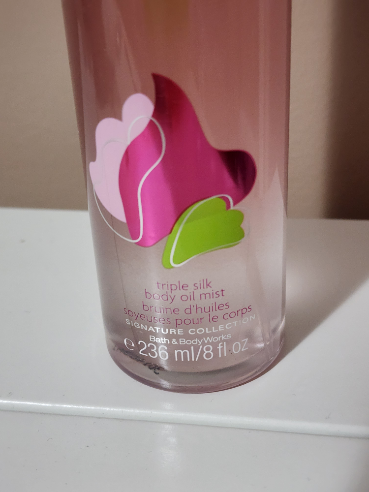 Bath & Body Works Triple Silk Body Oil Mist *brand new* image indicator(2)