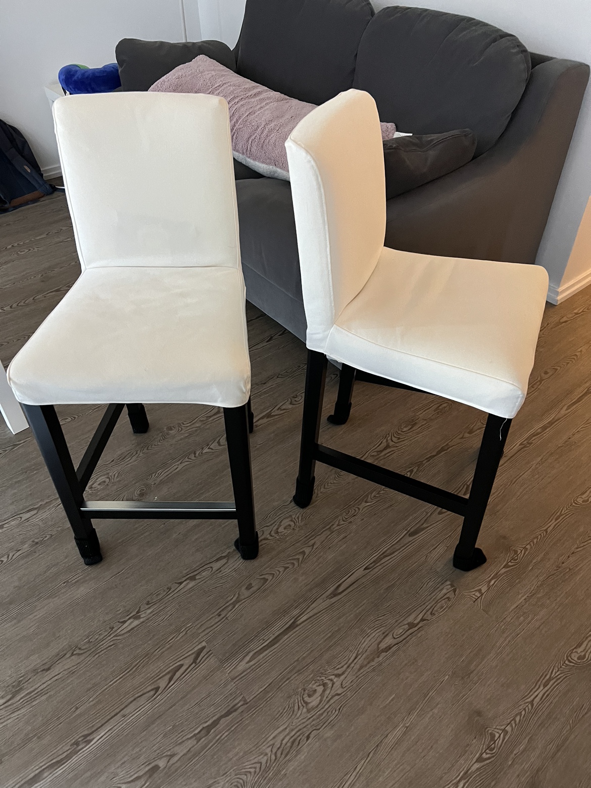 IKEA Bergmund White Bar Stools - photo 3