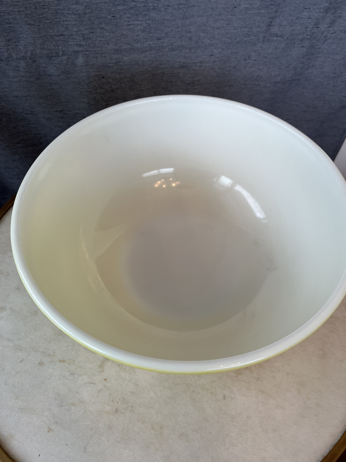 Vintage Pyrex Yellow Primary color - photo 4