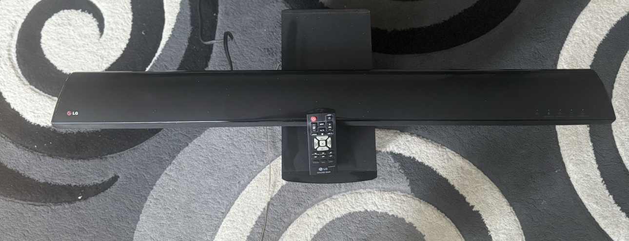 LG sound bar with subwoofer - photo 5