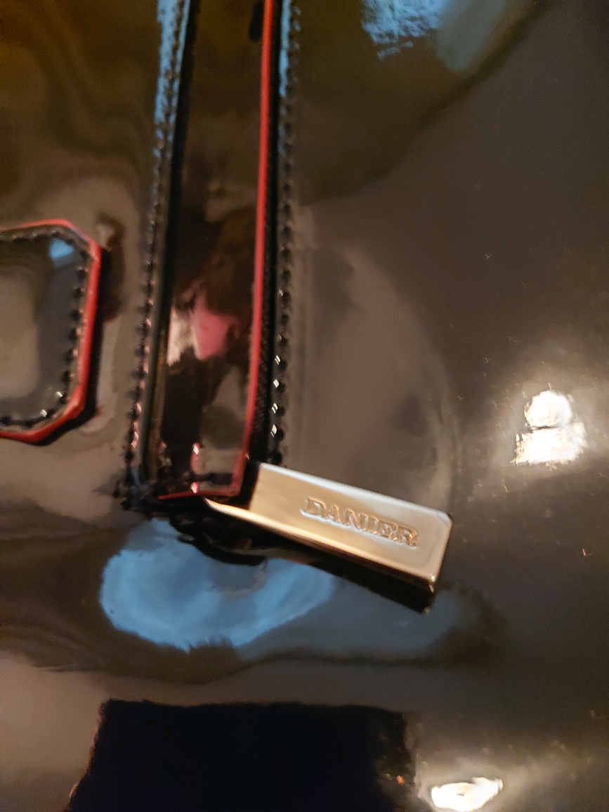 Danier leather bag image indicator(4)