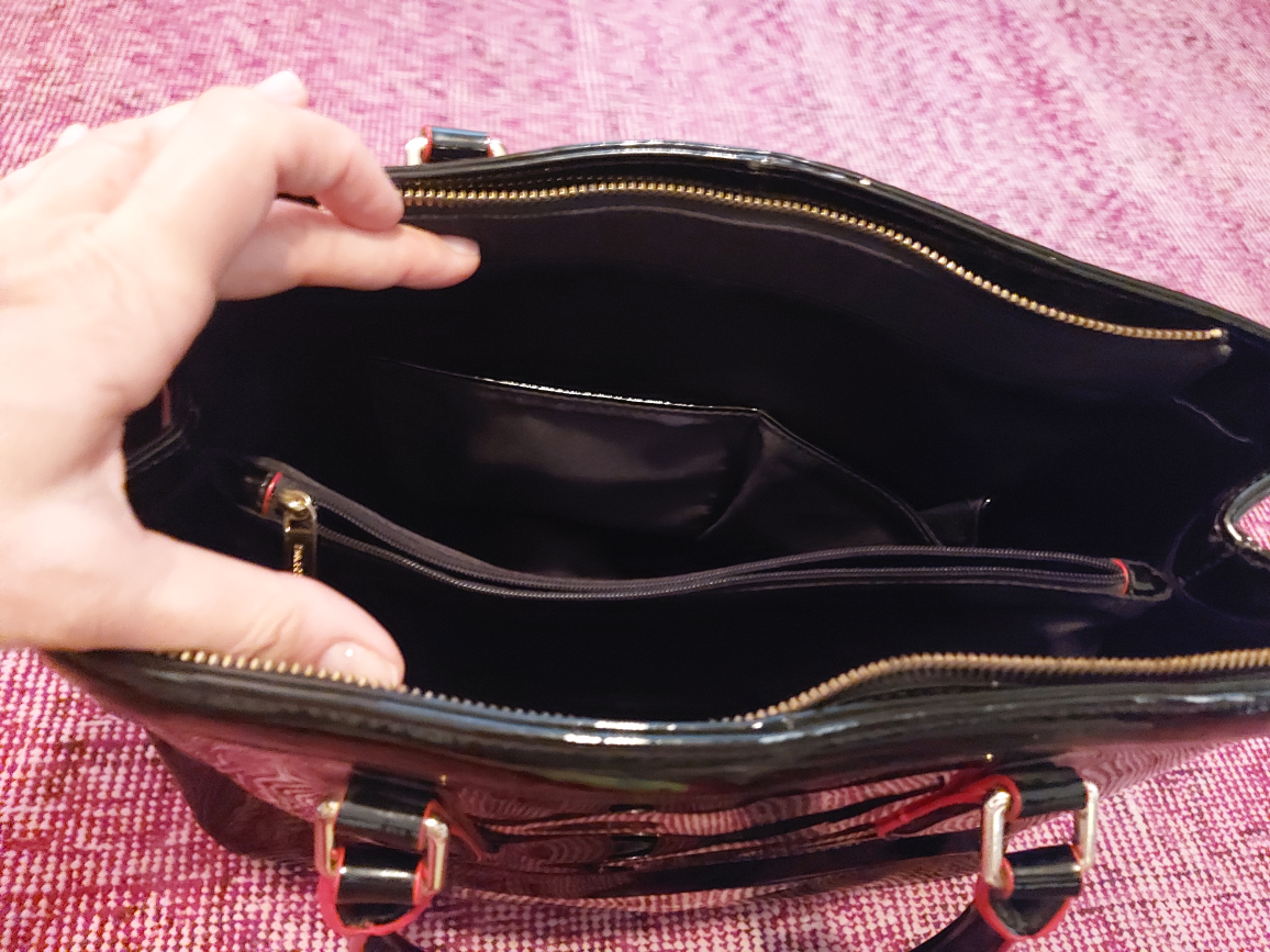 Danier leather bag image indicator(5)