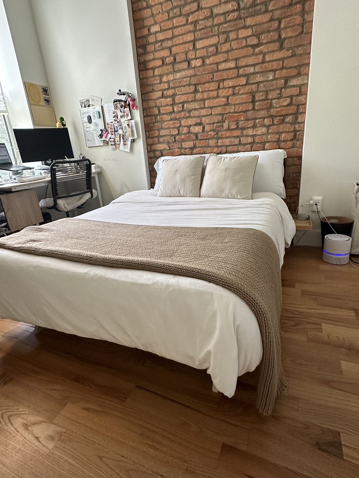 FULL-Size Solid Wood Bed Frame +2 Side Shelves - photo 2